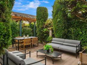2307 Broadway E, Seattle WA 98102