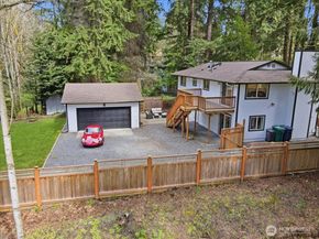 23018 35th Avenue W, Brier WA 98036