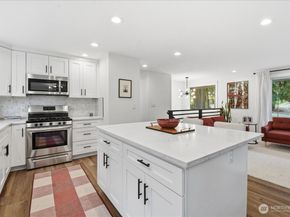 23018 35th Avenue W, Brier WA 98036