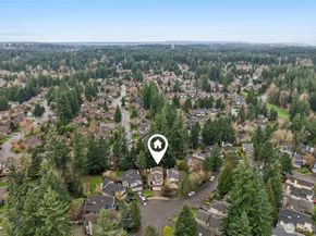 24320 SE 42nd Street, Sammamish WA 98029