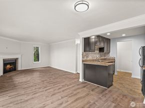 10110 NE 60th Street 104, Kirkland WA 98033