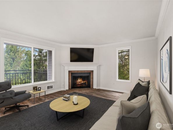 10110 NE 60th Street 104, Kirkland WA 98033