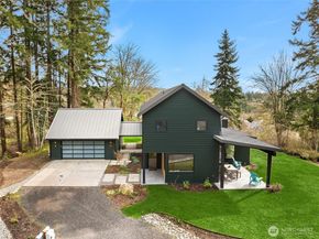 9661 NE Pine Street, Bainbridge Island WA 98110