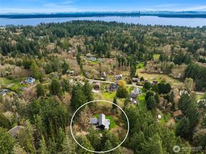 9661 NE Pine Street, Bainbridge Island WA 98110