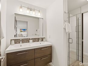 5416 30th Avenue SW, Seattle WA 98126