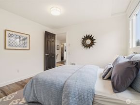 5416 30th Avenue SW, Seattle WA 98126