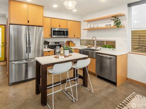 3827 23rd Avenue W C, Seattle WA 98199