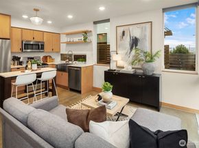 3827 23rd Avenue W C, Seattle WA 98199