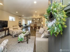 361 10th Avenue N, Algona WA 98001