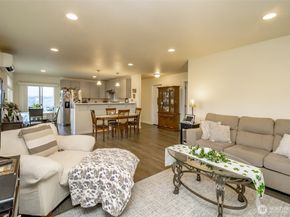 361 10th Avenue N, Algona WA 98001