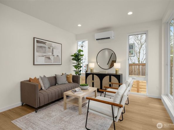 3920 B S Juneau Street, Seattle WA 98118