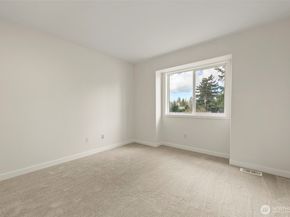 765 Vashon Avenue NE, Renton WA 98059