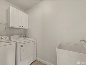 765 Vashon Avenue NE, Renton WA 98059