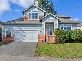 765 Vashon Avenue NE, Renton WA 98059