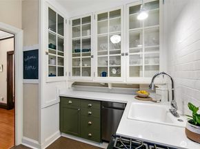 125 Warren Avenue N J, Seattle WA 98109