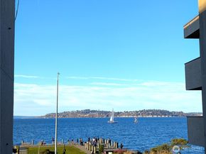 1156 Alki Avenue SW 201, Seattle WA 98116