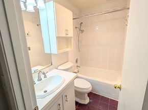 1156 Alki Avenue SW 201, Seattle WA 98116