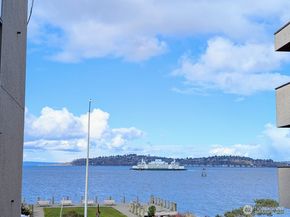 1156 Alki Avenue SW 201, Seattle WA 98116