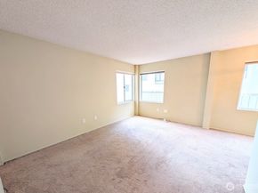 1156 Alki Avenue SW 201, Seattle WA 98116