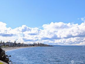 1156 Alki Avenue SW 201, Seattle WA 98116