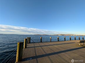 1156 Alki Avenue SW 201, Seattle WA 98116