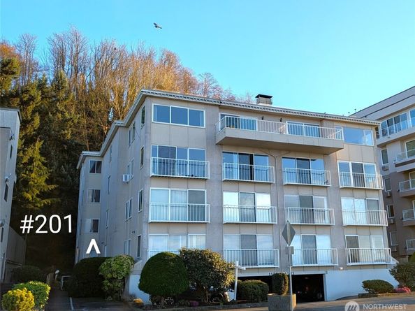 1156 Alki Avenue SW 201, Seattle WA 98116