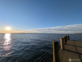 1156 Alki Avenue SW 201, Seattle WA 98116