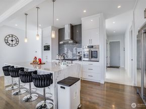 17323 Military Rd S, SeaTac WA 98188