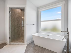 17323 Military Rd S, SeaTac WA 98188