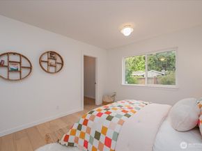 17844 10th Avenue NW, Shoreline WA 98177