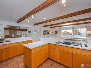 17844 10th Avenue NW, Shoreline WA 98177