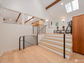 17844 10th Avenue NW, Shoreline WA 98177