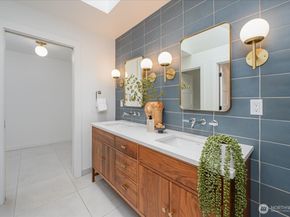 17844 10th Avenue NW, Shoreline WA 98177