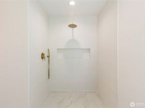 828 NE 95th Street, Seattle WA 98115