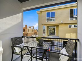 222 124th Street SW H3, Everett WA 98204