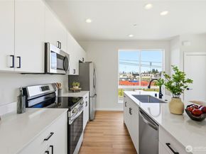 222 124th Street SW H3, Everett WA 98204