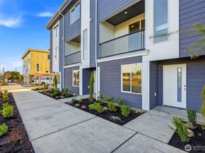 222 124th Street SW H3, Everett WA 98204