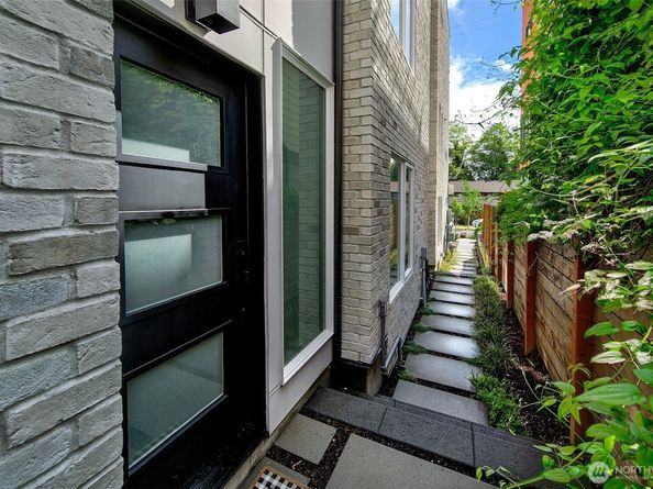 1525 C 17th Avenue S, Seattle WA 98144