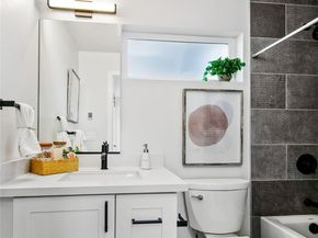 1525 C 17th Avenue S, Seattle WA 98144