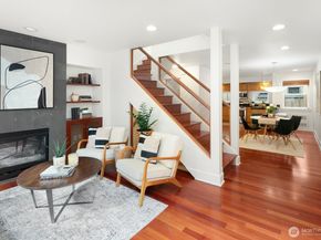 921 N 35th St B, Seattle WA 98103