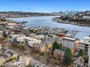 921 N 35th St B, Seattle WA 98103