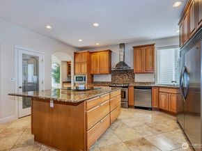 14770 NE 60th Court, Redmond WA 98052