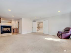 14770 NE 60th Court, Redmond WA 98052