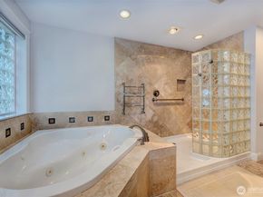 14770 NE 60th Court, Redmond WA 98052