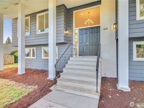 1229 SW 158th Street, Burien WA 98166