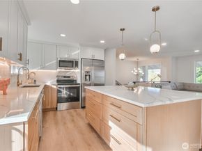 1229 SW 158th Street, Burien WA 98166