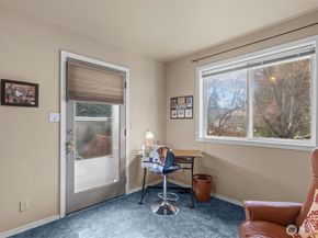 2414 Kennewick Place NE, Renton WA 98056