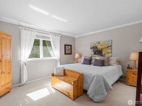 2414 Kennewick Place NE, Renton WA 98056