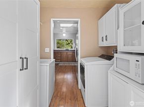 23022 7th Avenue SE, Bothell WA 98021
