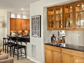 773 Summerhill Ridge Drive NW, Issaquah WA 98027